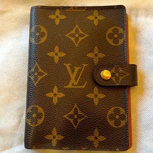 AUTHENTIC Louis Vuitton Agenda